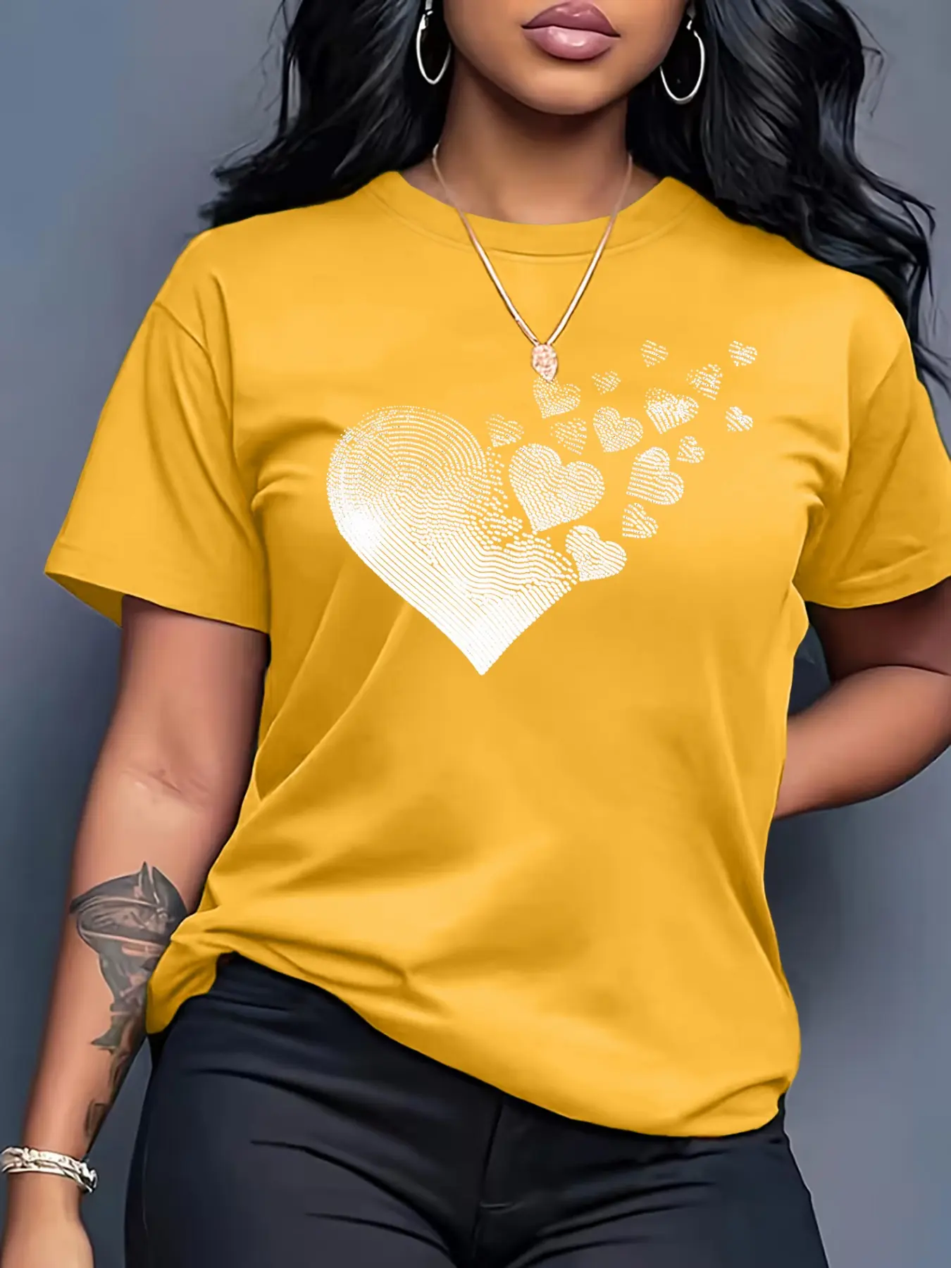 Fingerprint Heart Burst Women's Casual Short Sleeve Crew Neck Cotton T-Shirt – Bestselling Romantic Graphic Print, Beige, Machine Washable Spring & Summer Top, Soft Skin-Friendly Fabric, Daily Versatile, Fashion Design
