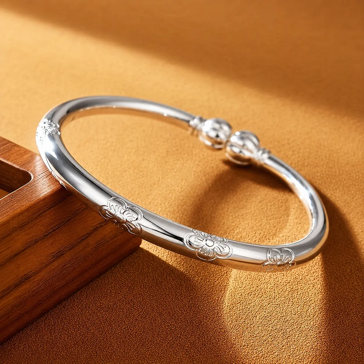 Bracelets Jewelry for Women, Minimalist S999 Silver Bangle with Pretty Flower Design, Fashionable Polished Finish for Daily Wear & Gifting, Pretty Bracelet
