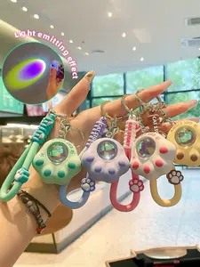 Glowing Stress Relief Keychain Bag DIY Ornament, Holiday Small Gift Hanging Decoration, Unisex Backpack Car Key Pendant, Casual Accessory