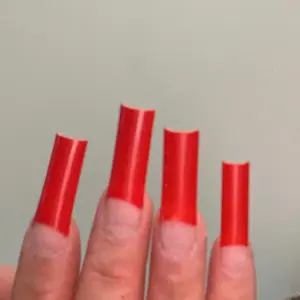 XL Red Bottom Nail Tips-500 pcs.