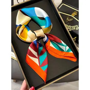 Colorful Floral Print Square Scarf, Fashionable Soft Comfortable Versatile Casual Scarf for Women, Fit All Seasons, Can Be Used As Fashion Hair Scarf