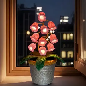 Crochet Lily potted Plant Lamp, Artificial Flower, Wireless Table Lamp, Easter, Valentine's Day, Mother's Day, Wedding Party Gift, for Girlfriend, Family, Desk, Home Decoration