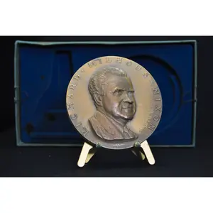 1969 High Relief Large Richard Nixon Medallic Art Co. Bronze Medal - Vintage Richard Milhouse Nixon 1969 High Relief Medallion & Stand