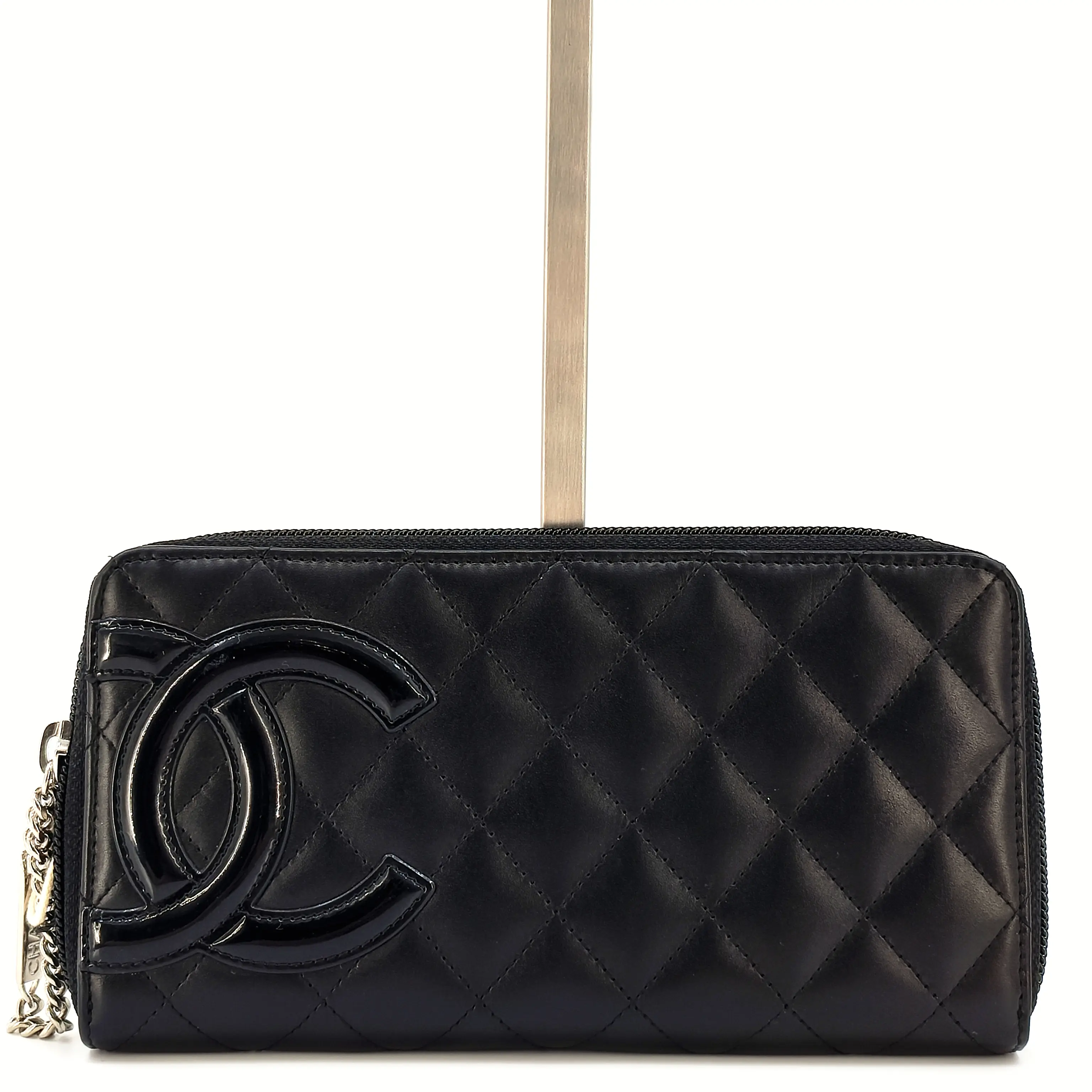 Pre-owned CHANEL leather wallet Calfskin Quilted Cambon Large Gusset Zip Around Black J00132 NO1