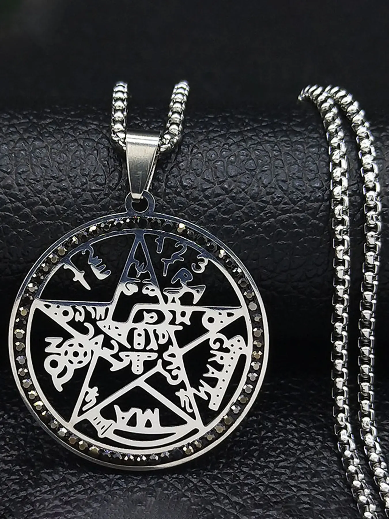 Pentagram Tetragrammaton Necklace Women Gothic Witch Jewelry Costume Necklaces Stainless Steel Minimalist Chain Silver Color Witchcraft Divination Necklaces Geometric Chain