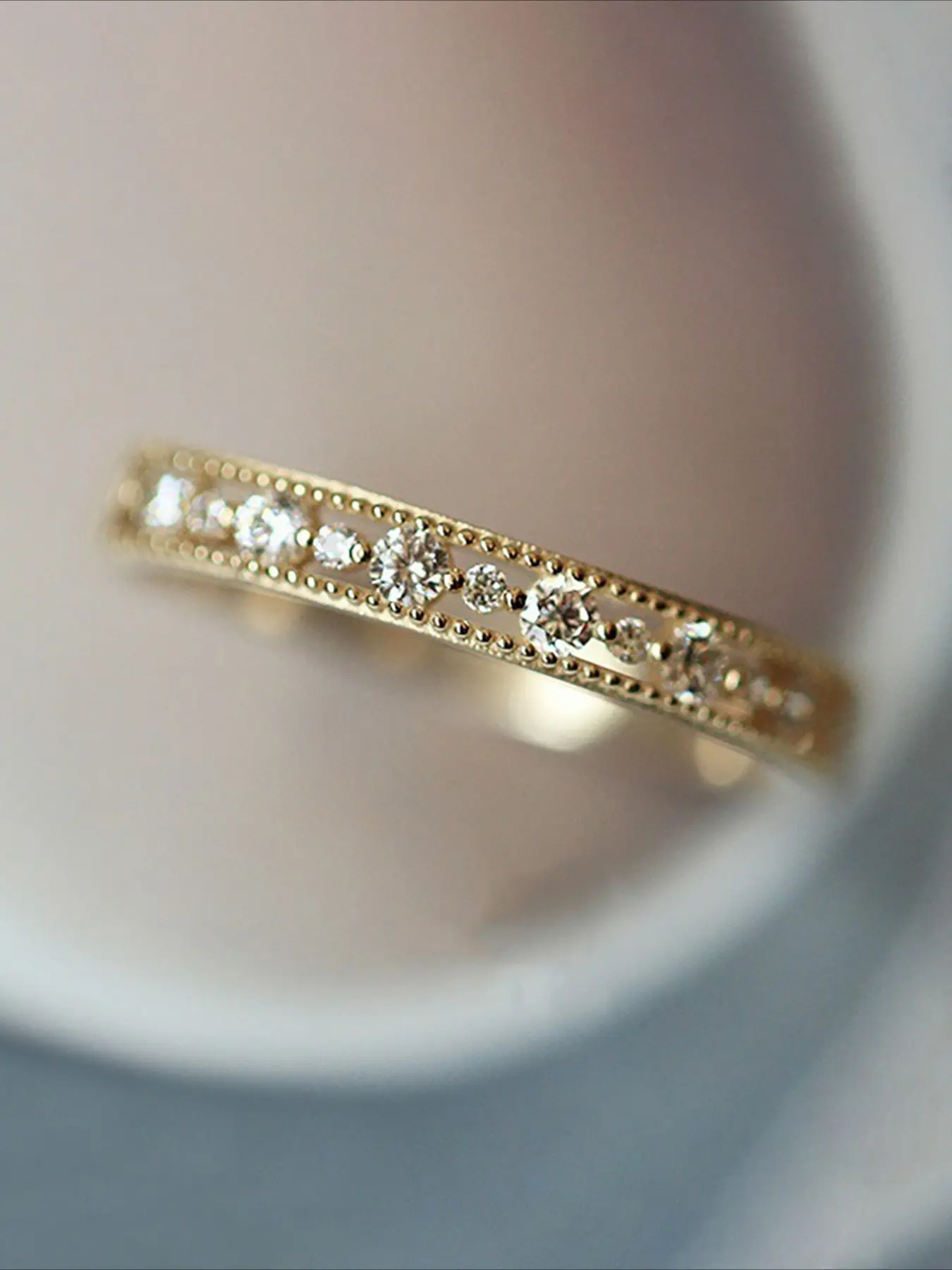 1 PC Elegant Personalized Hollow Carved Zircon Golden Rings for Women Exquisite Trendy Engagement Wedding Ring Glamorous Ladies Fashion Jewelry for Party Daily Clothing Decor Accessories as Anniversary Birthday Romantic Festival Gift for Her