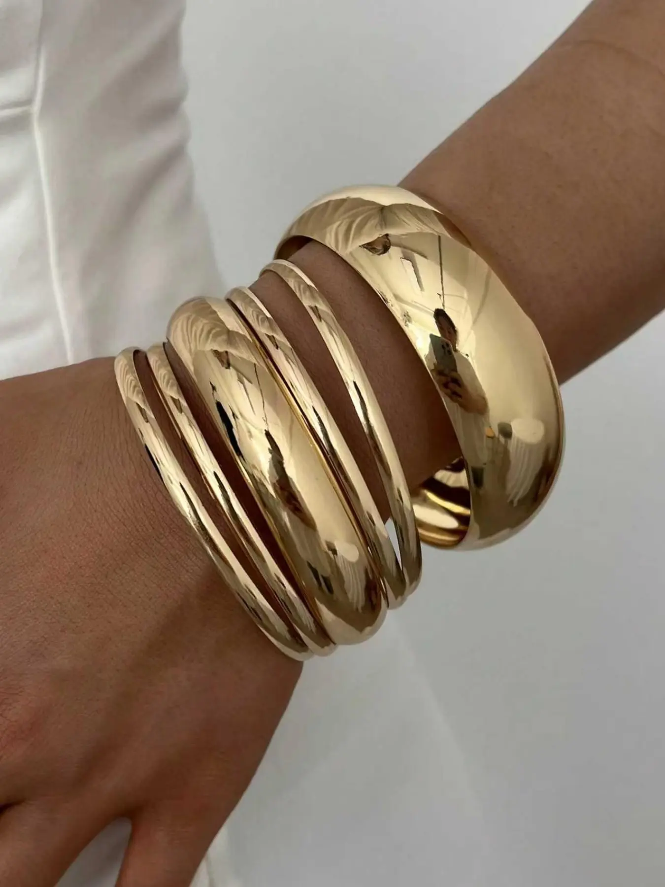 6 Vintage Elegant Wide Metal Bracelets for Women, Perfect for Daily Wear, Parties, Vacations, Ideal Gift, Boho Style, Stacking Bangles, All Seasons, Bangles Bracelets Set