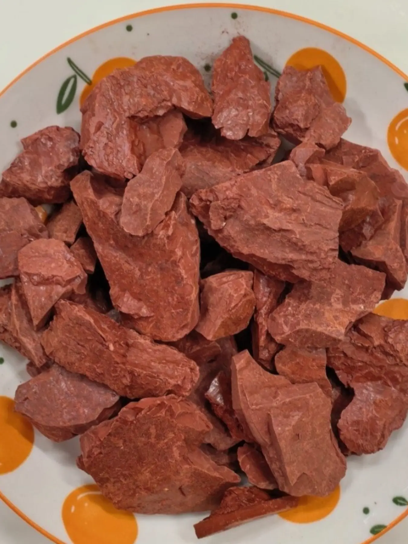 Red Clay, Natural earth lump, Fine and crisp red home decorative stone, Pica-style block stone. It can also be used for flower pot decoration and filling, An exquisite natural stone material