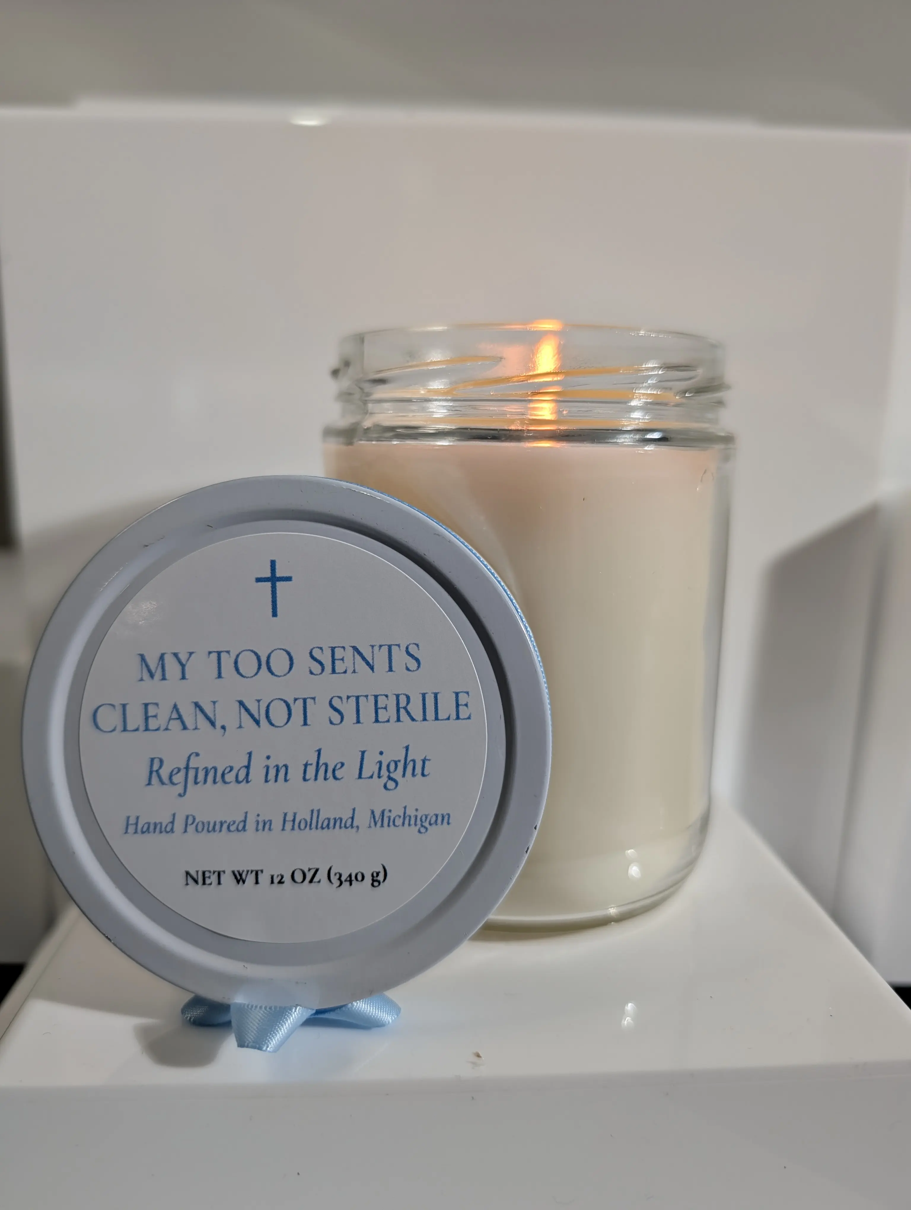 clean candle,fresh linen candle,cotton candle,clean home fragrance,coconut soy candle,hand poured candle,luxury candle,fresh home scent,michigan candle,premium candle,clean burning candle,linen candle