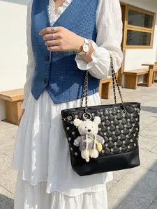 High-End Rhombus Chain Large Capacity Tote Bag, Fashionable Commuter Bag, Casual PU Leather Design, All Seasons Shopping Bag