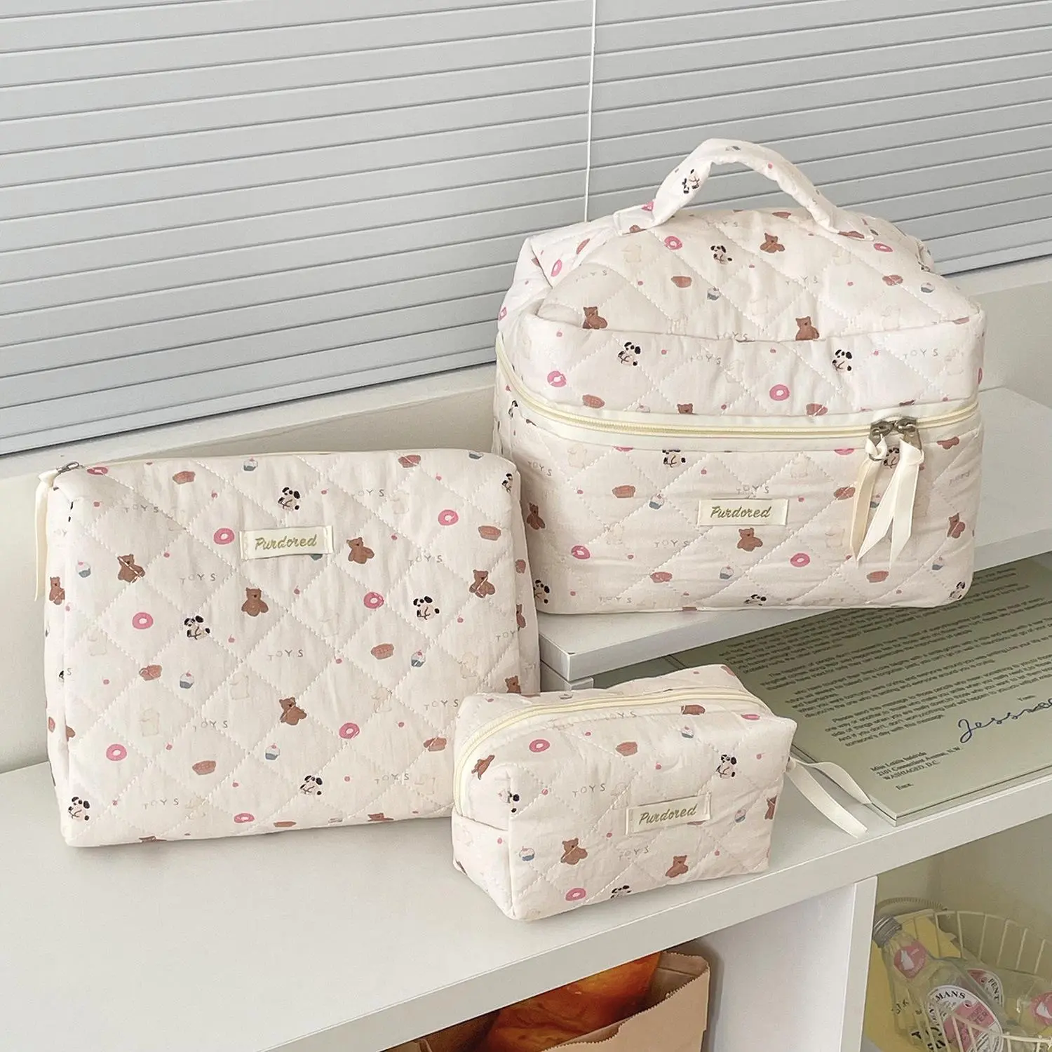 New 3-Piece Bear Makeup Bag Set, Large Capacity Travel Cosmetic Organizer, Cute Cartoon Design, Perfect Gift for Friends and Mother, Travel Makeup Bags Organizers