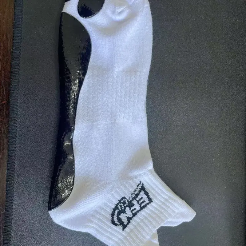Super Trainer Deluxe White Socks with Black Accents and Logo Design for Comfortable Wear