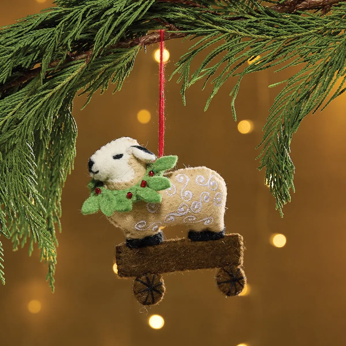 Sheep Felt Ornament Set of 4, Magical Christmas Decor, Festive Home Supply for Family Fun Gifting