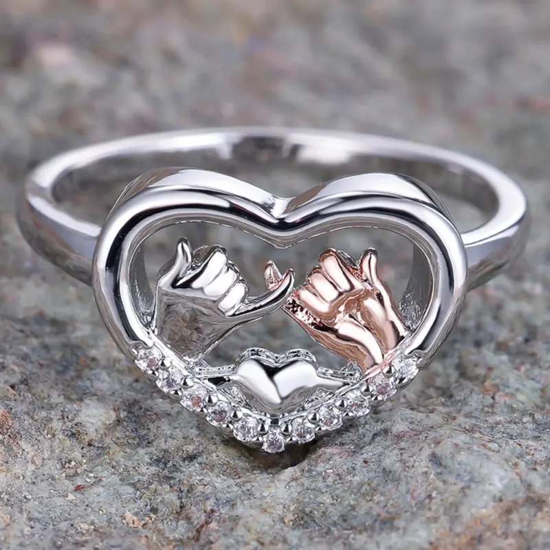 Heart Hand-In-Hand Ring Gift for Friends, Heart Shaped Ring, Beautiful Rings, Durable Material Friendship Jewelry Ring with Synthetic Zirconia, Perfect for Special Occasions, Gift Idea
