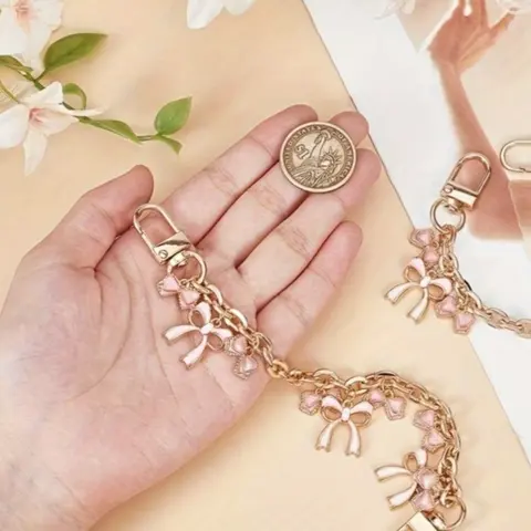 Golden Bow Bag Chain Charm, Adjustable Bag Strap, Fashionable Chain Strap, Bag Decorative Chain, Alloy Enamel Bowknot Purse Charm Bag Extension Strap Chain, Handbag Handle Extender Chain for Purse Shoulder Bag Chain Black, Bag Accessory