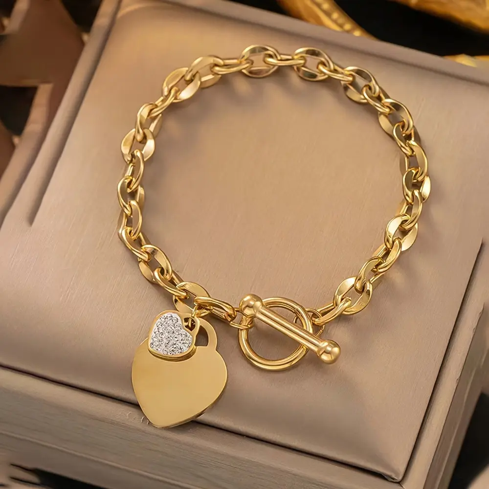 Exquisite Shiny Titanium Steel Bracelet Luxurious Women Inlaid Sparkling Heart Cubic Zirconia Pendant Chic OT Clasp Golden Bangle Chain Birthday Wedding Engagement Anniversary Occasions Jewelry