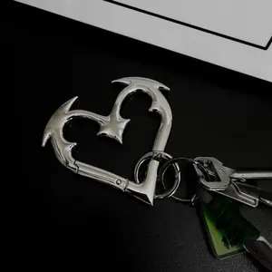 Heartbreaker Gothic Heart Carabiner Keychain, Bold Trendy Design Heavy Duty Zinc Alloy Metal Key Clip, Stylish Statement Bag & Key Accessory for Men Women, Durable Edgy Everyday Carry Jewelry