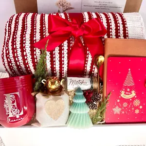 Personalized  Gift Box  Knit Throw Blanket with a personalized mug,for Family and Friends - Christmas Set for her. boo basket mom gift - Cozy basket christmas basket bf
