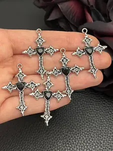 5pcs 38*28mm Punk Heart Cross Charm Goth Cross Pendant Designer Charms Fit Jewelry Making DIY Jewelry Findings