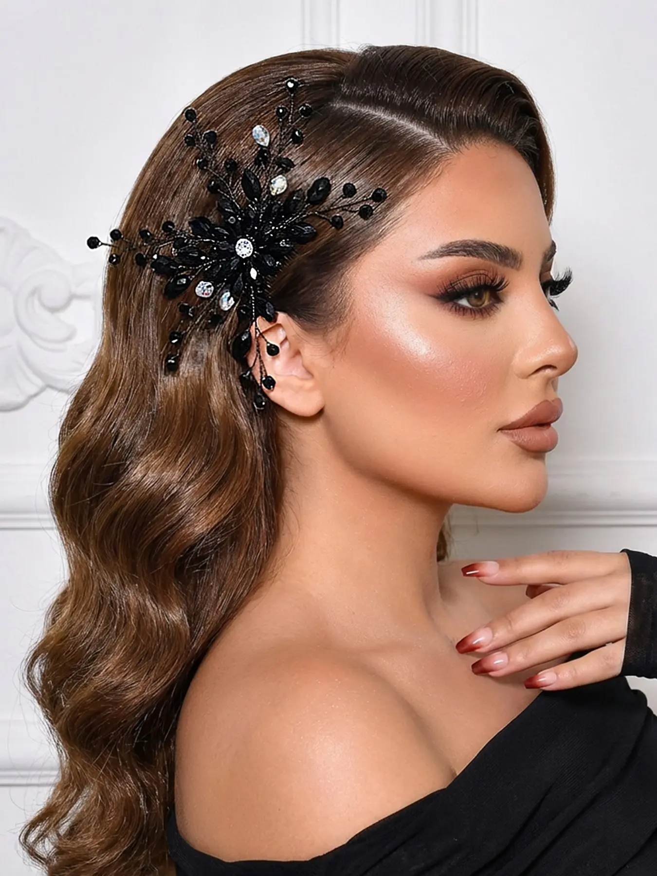 Handmade Beaded Hair Comb, Elegant Women's Accessory for Parties, Weddings, Holidays, Perfect for Brides, Versatile Daily Use