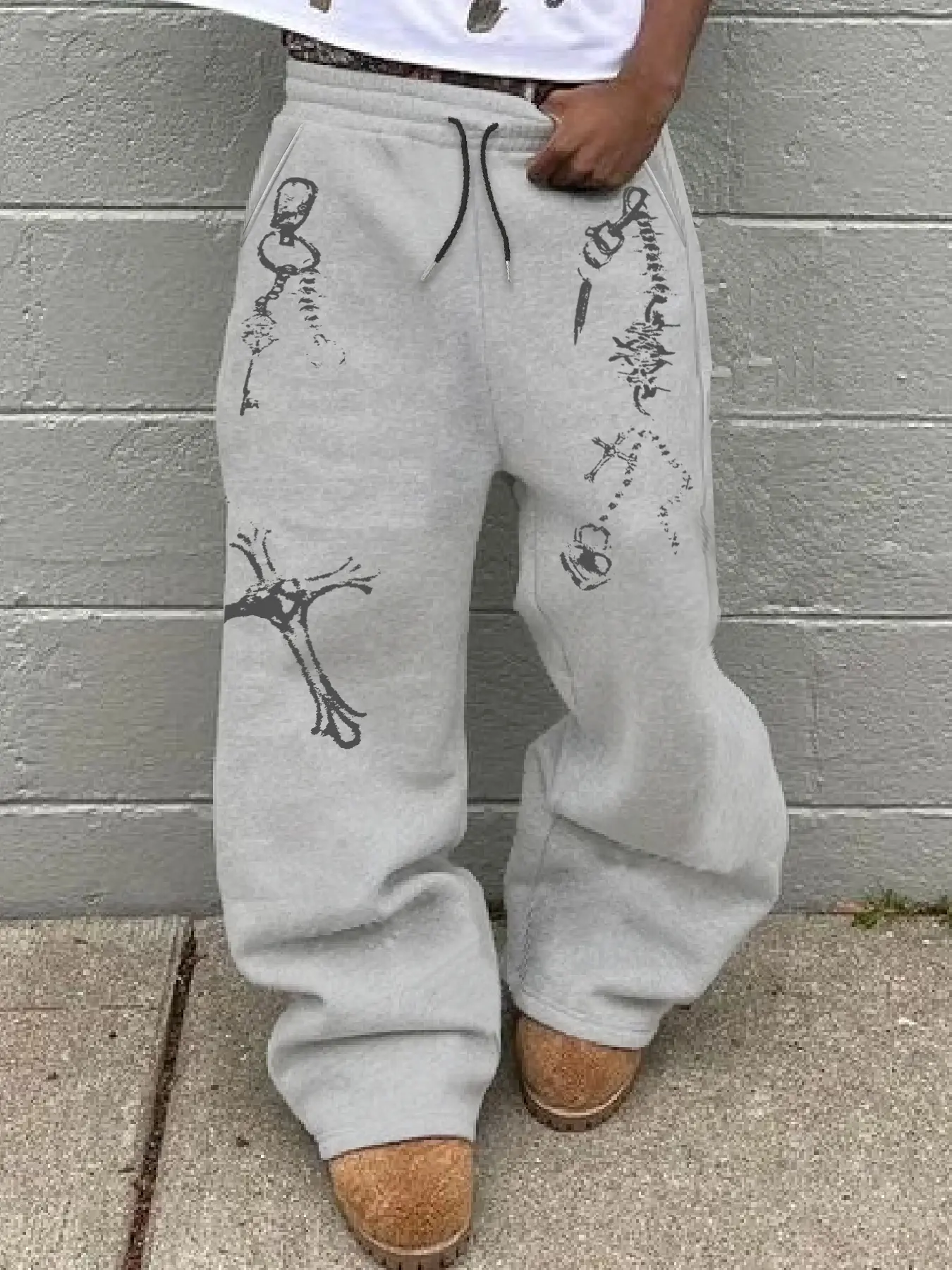 Men's Casual Pants with Keychain, Cross, and Safety Pin Print Design, Trendy Long Trousers for Daily Wear, Comfortable and Stylish for Fall and Winter