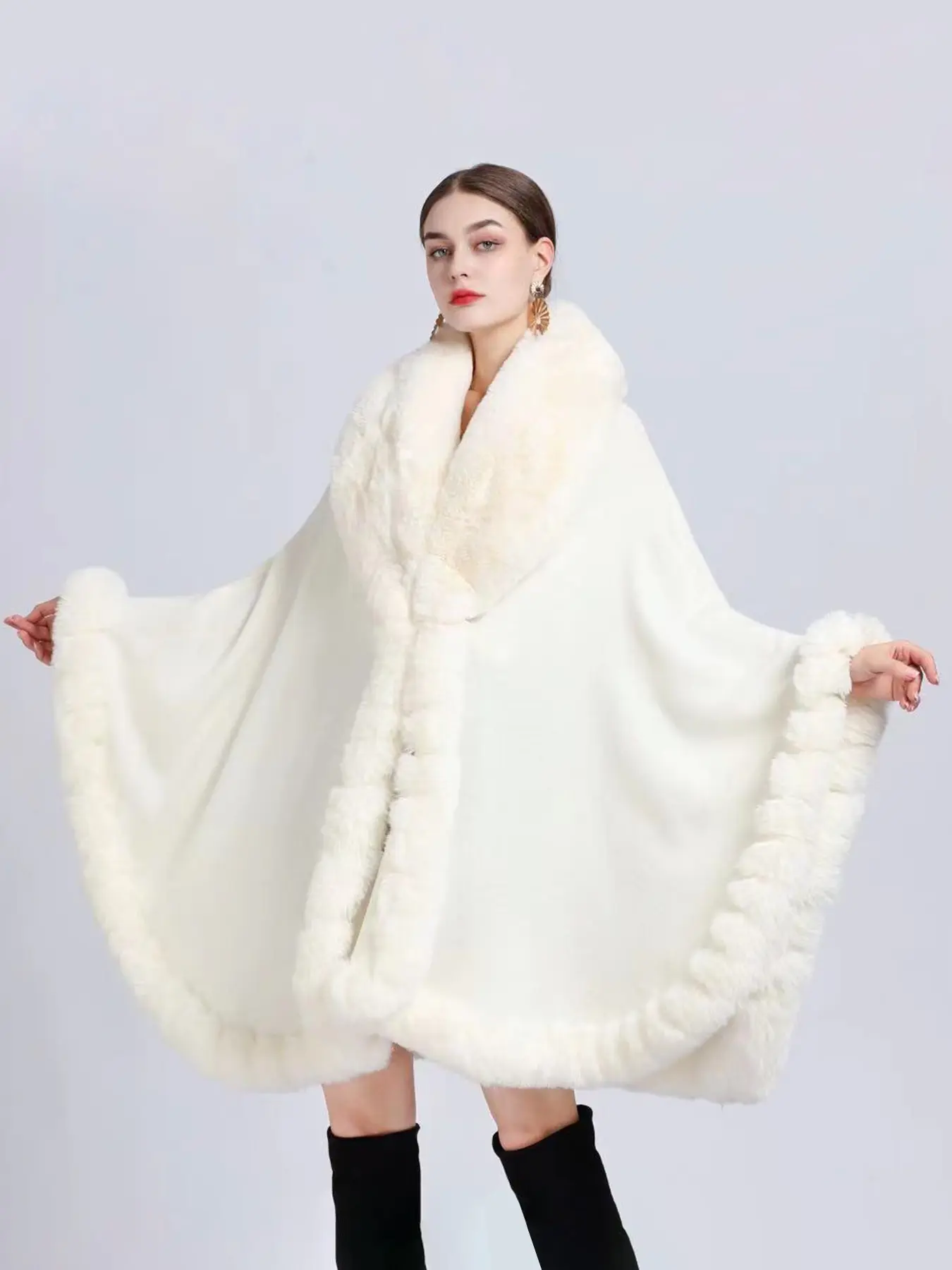 Women's Winter Warm Solid Color Fleece Cape, Casual Fashion Accessory, Elegant Daily Wear, Comfortable and Stylish for Cold Weather, Fitted
