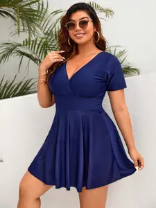 Plus Size Women's Fashion Cover-Up One-Piece Swimsuit, Summer Swimwear Essential, Stylish and Comfortable Bathing Suit