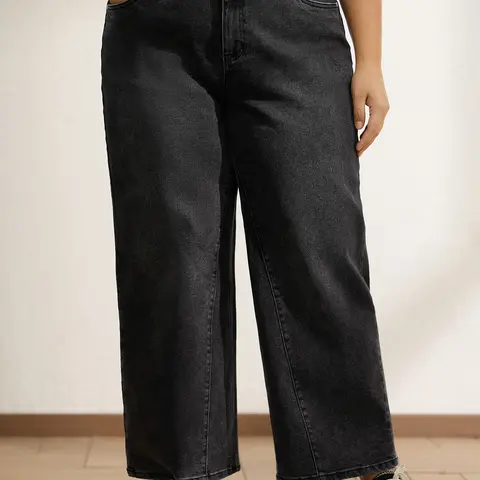 BloomChic Vintage Wash Stretchy Straight-Leg Jeans 【M-6XL】