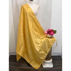 Silk dupatta : Light gold
