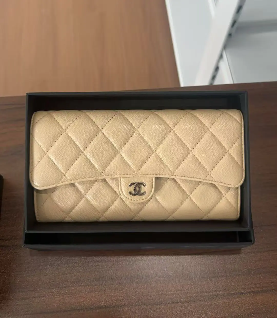 Pre-owned CHANEL france wallet H1 Nude Caviar Leather SM06280023