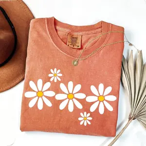 Comfort Colors Daisy Flower TShirt, Wildflower T-Shirt, Floral Summer TShirt, Birth Month Flower Gift, Daisy Lover Gift, Gift for Sister