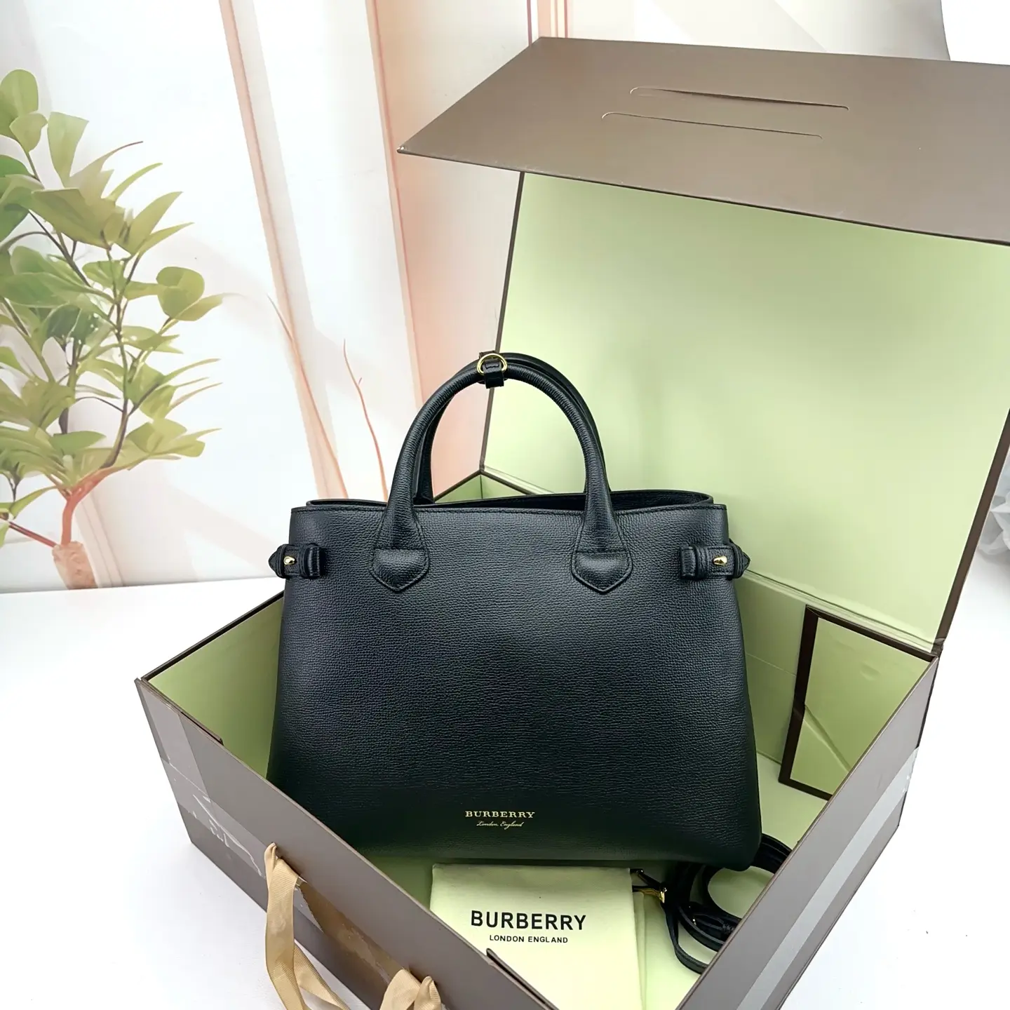 Pre-owned BURBERRY Leather Top Handle Satchel Bag 0809 raye 20313069
