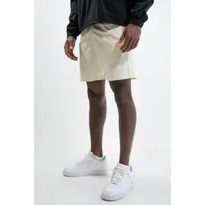 Creme Training Short