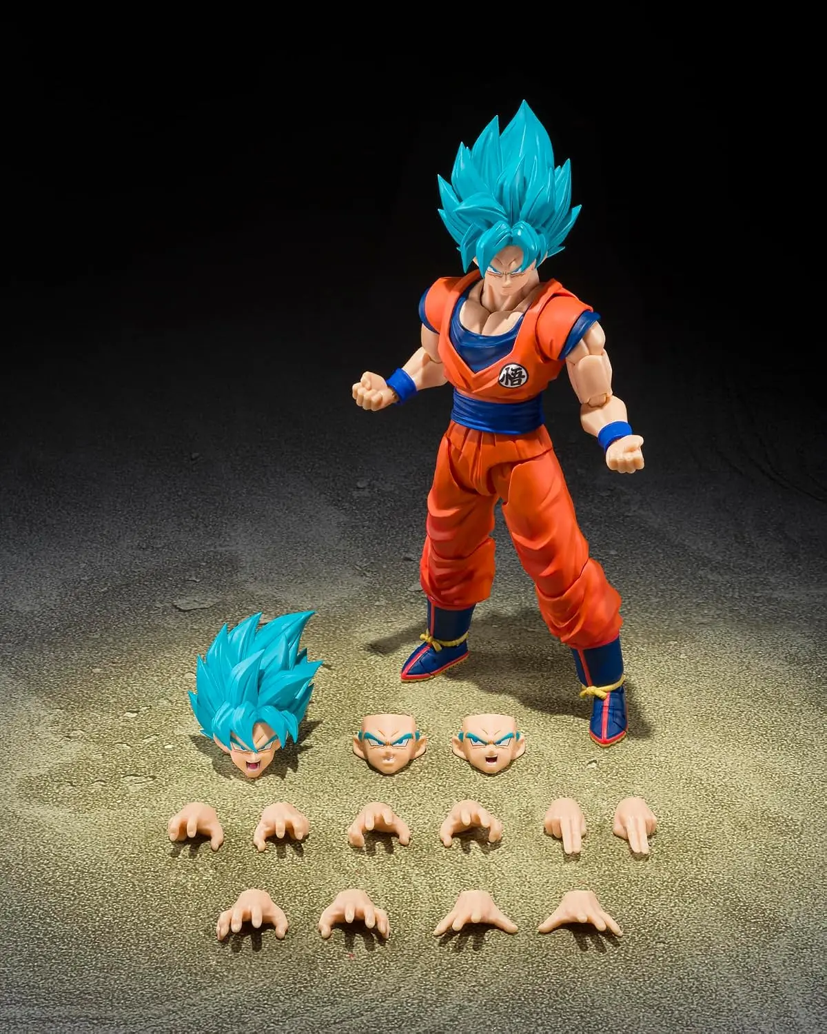 Bandai Tamashii Nations Dragon Ball S.H.Figuarts Super Saiyan God Super Saiyan Son Goku Blue Power Transcending Limits