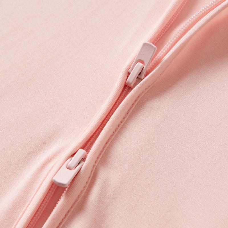 PATPAT Baby Footie Romper, Viscose from Bamboo, Long Sleeve, 2-Way Zipper, Fold-Over Mittens, Cuffs & Anti-Slip Grips PATPAT Baby Footie Romper, Viscose from Bamboo, Long Sleeve, 2-Way Zipper, Fold-Over Mittens, Cuffs & Anti-Slip Grips