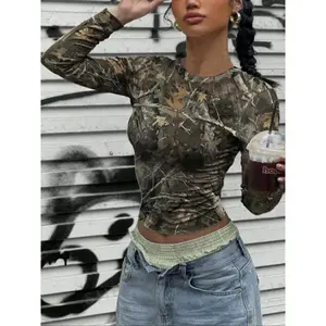 Retro street camouflaged print slim-fit short-sleeve T-shirt, suitable for casual wear year-round, with medium fabric thickness