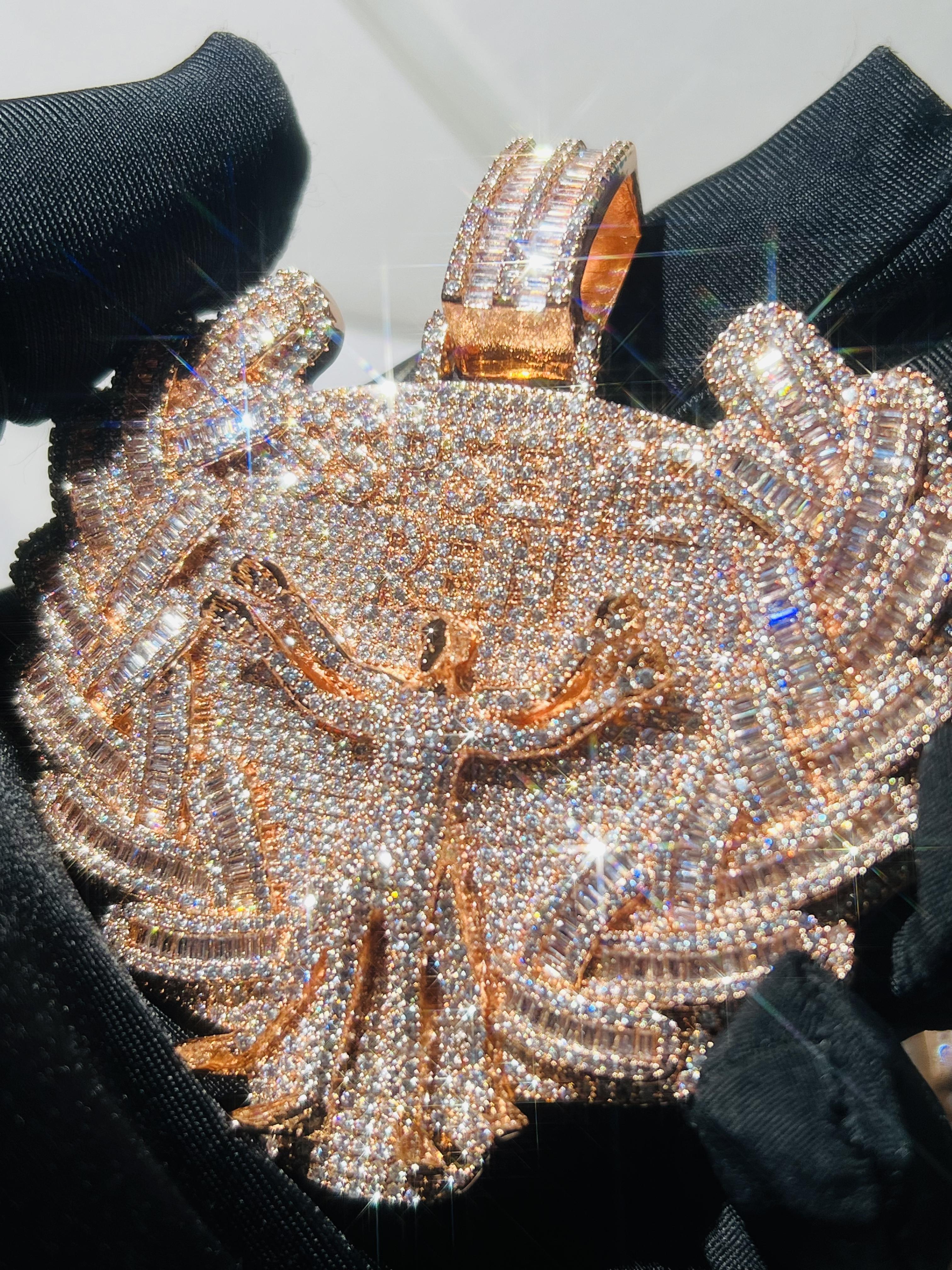 Custom Jesus Pendant VVS Ice Feeling Badge High-End Luxury Diamond Pendant Rose Gold Custom Symbol Pendant Hip-Hop Anniversary Gift