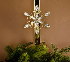 Primrose Hill Decorative Metallic Snowflake Wreath Holder