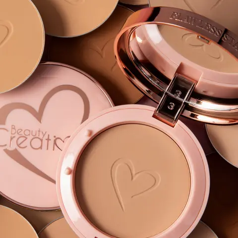 Beauty Creations Flawless Stay Pressed Powder Foundation - Silky Finishing, Cosmetic Setting, Flawless Face Makeup Beauty Cosmetics for Contour-Supported Radiant Base in Daily Makeup Routine