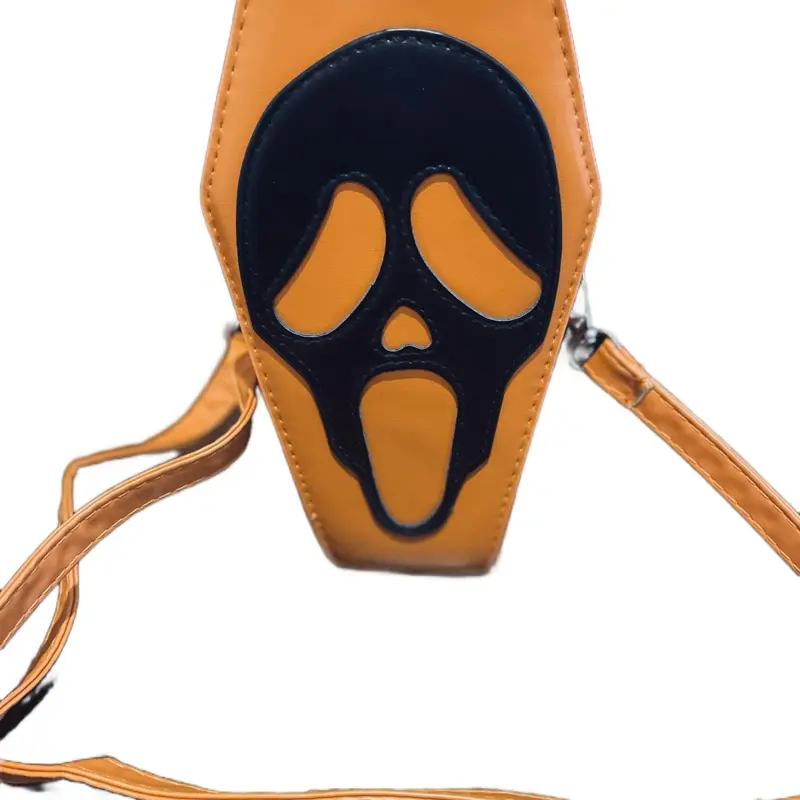 It's Giving Ghostface