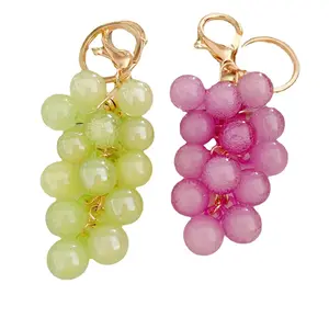 2PCS Grape Keychains, Creative Cute Bubble Jelly Grape Cluster Keychain Emulational Fruit Car Key Students' School Bag Pendant Gift