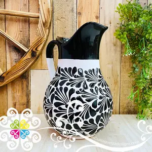Engobe with Black Espiga Large Pato Clay Pitcher - Jarro de Barro