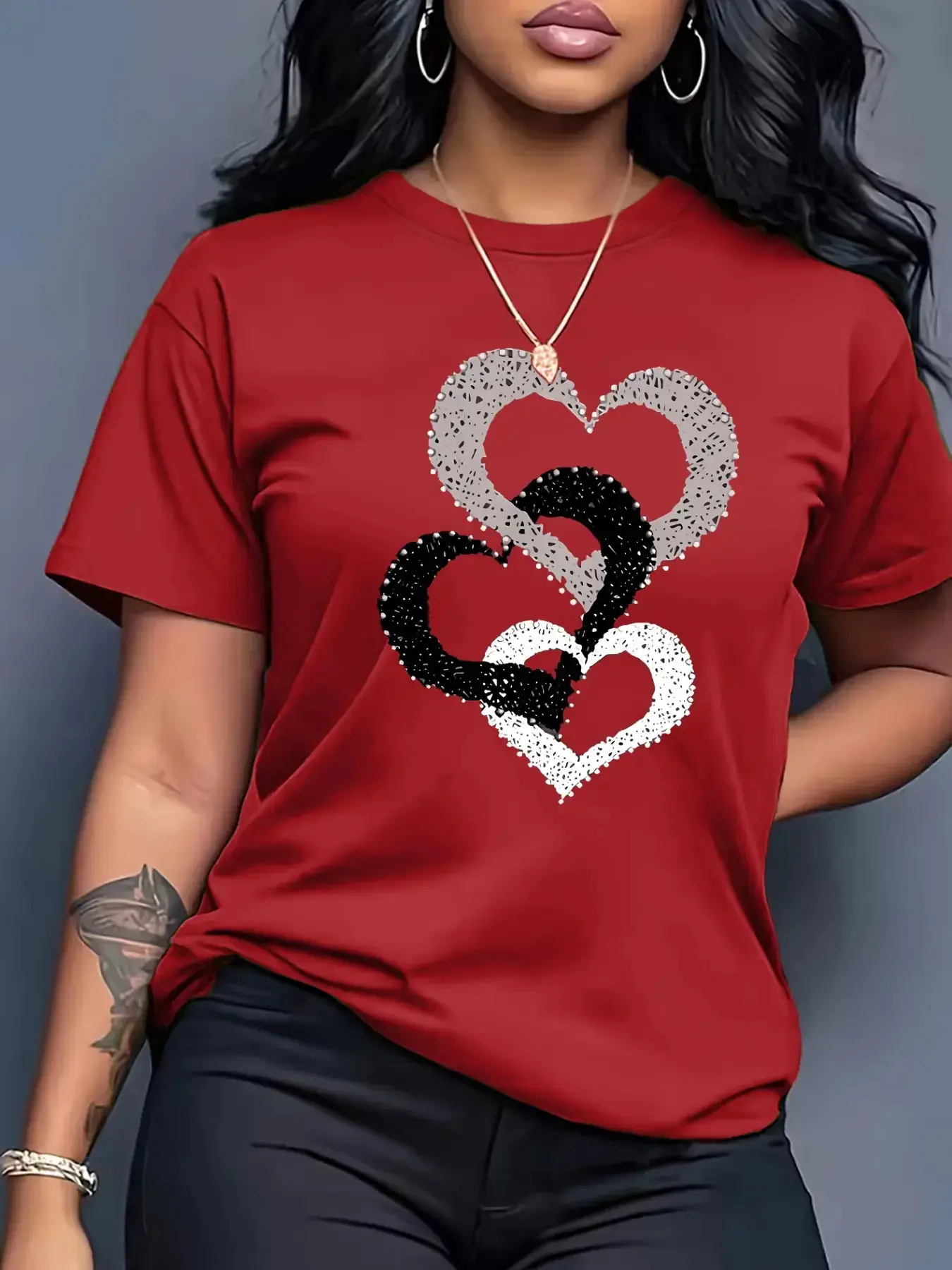Women's Summer Casual Print Heart Pattern Round Neck Short Sleeve Top, Lady's Fashionable Sporty Style Womenswear Tee for All Seasons