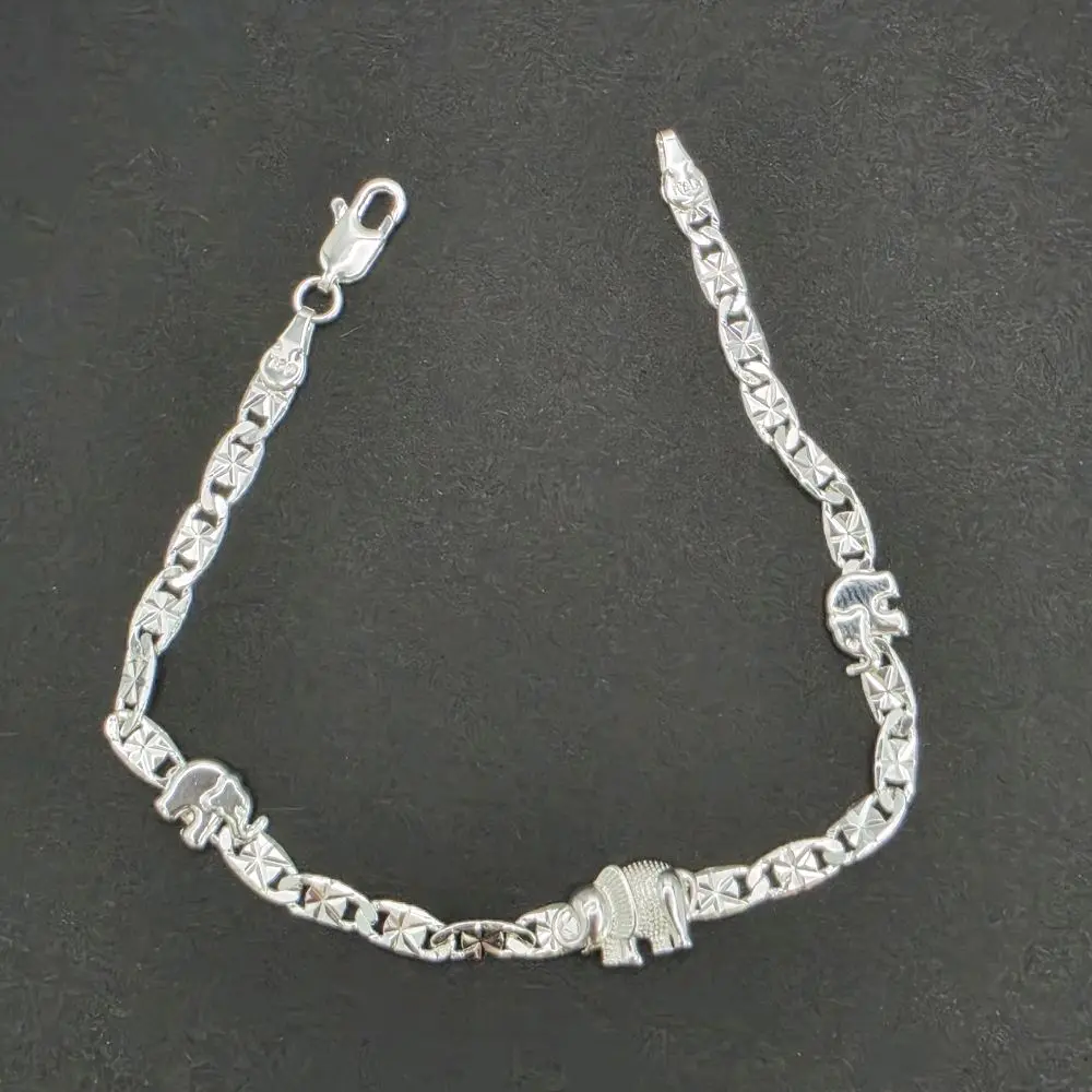 ELEPHANT'S Beautiful Bracelet silver-plated 7 ½"inches fancy design New style