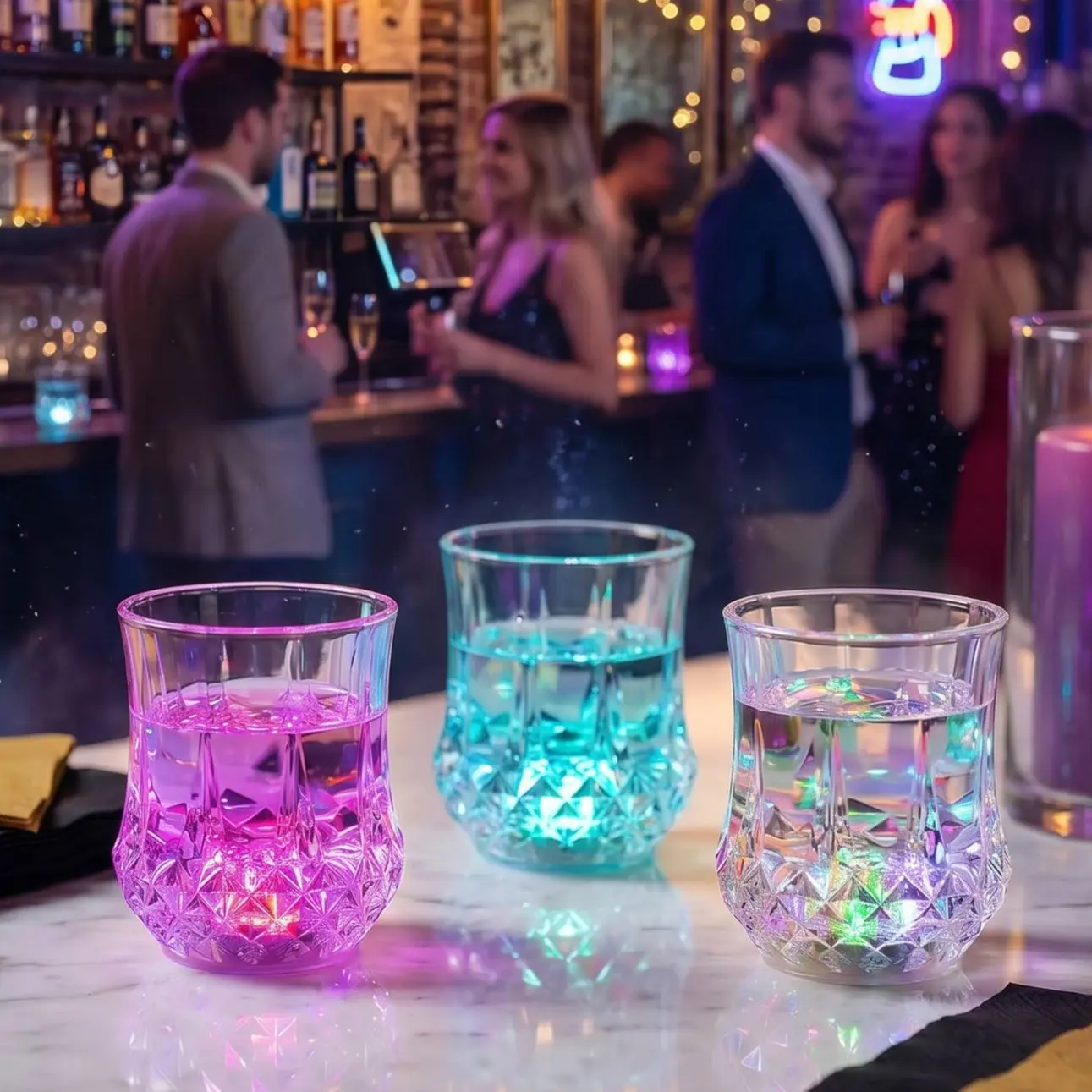 2/4 Pcs LED Liquid Activated Light Up Glasses, 7 Color Changing Crystal Cut Glow in The Dark Party Cups with Built-in Battery, Food Grade BPA Free Drinking Glasses for Party, Birthday Gift, 7oz