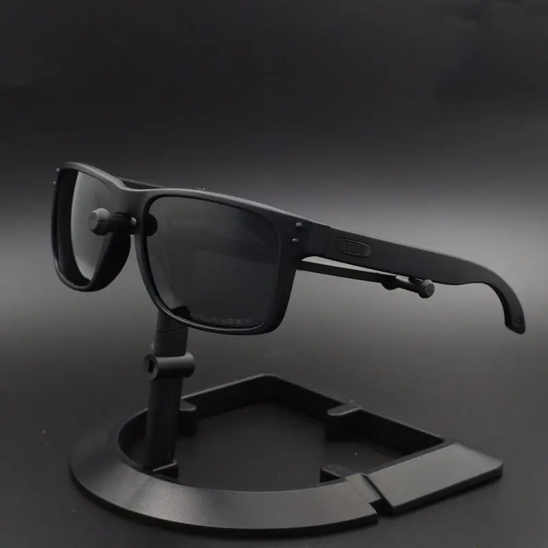 Oakley Outdoor Sports Sunglasses – Lightweight UV400 Cycling Eyewear for Men & Women with Wraparound Fit