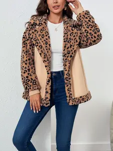 A set of women's casual Long Sleeve leopard print spliced plush jackets, suitable for autumn and winter, suitable for home, indoor, and outdoor wear