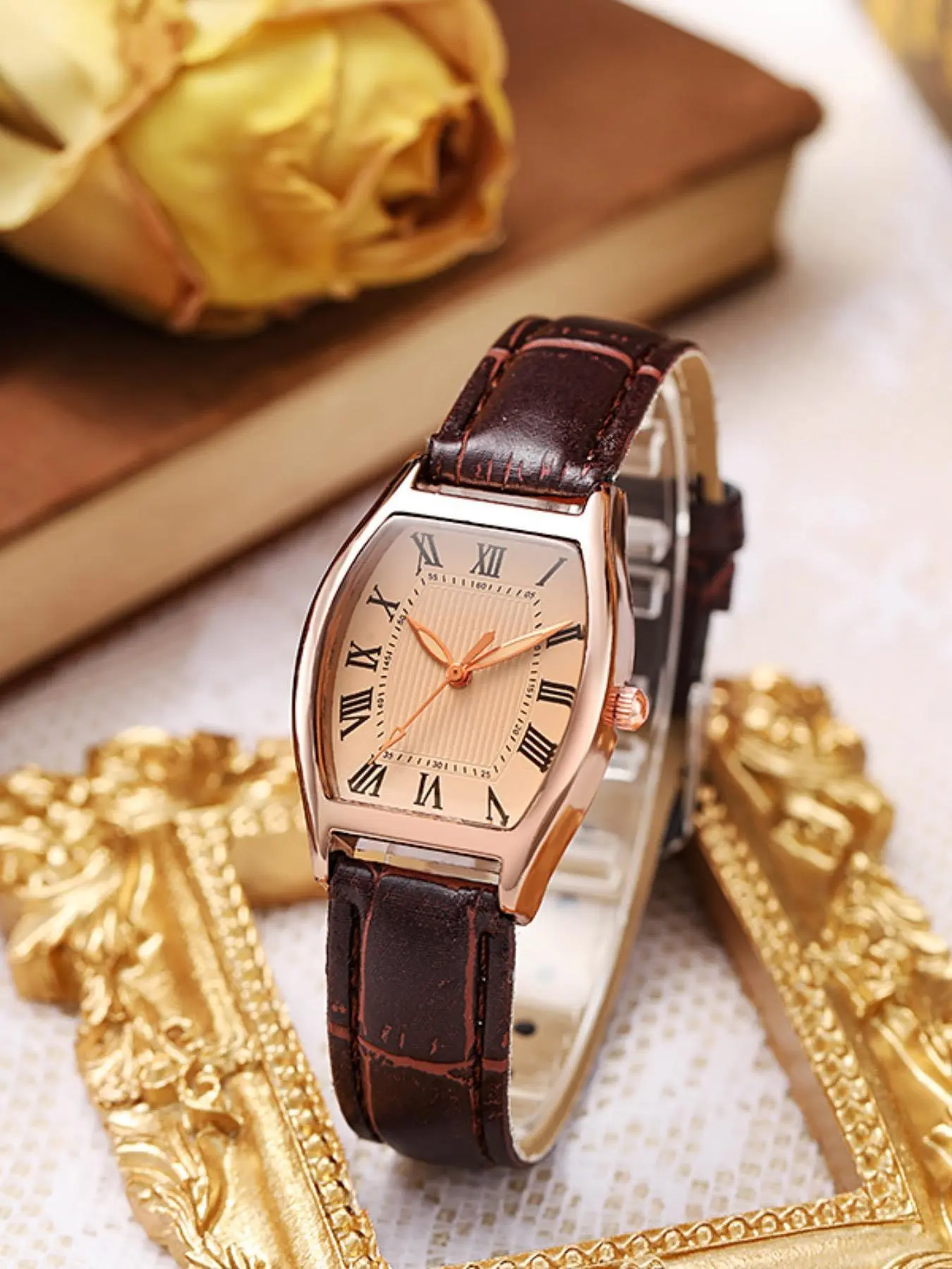 Women's Vintage Barrel Shape Leather Strap Watch, Barrel Shaped Watch, Simple Quartz Movement Analog Display Watch for Students, Includes Box, Casual Style, All Seasons Wear, Analog Watches