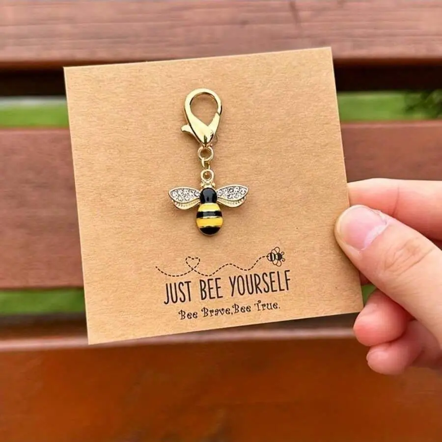 Just Bee Yourself Bee Design Keychain, Cute Bee Keychain, Aesthetic Keychain, Positive Encouragement Gift, Friendship Gift, Isolation Gift, Cute Keychains For Car Keys