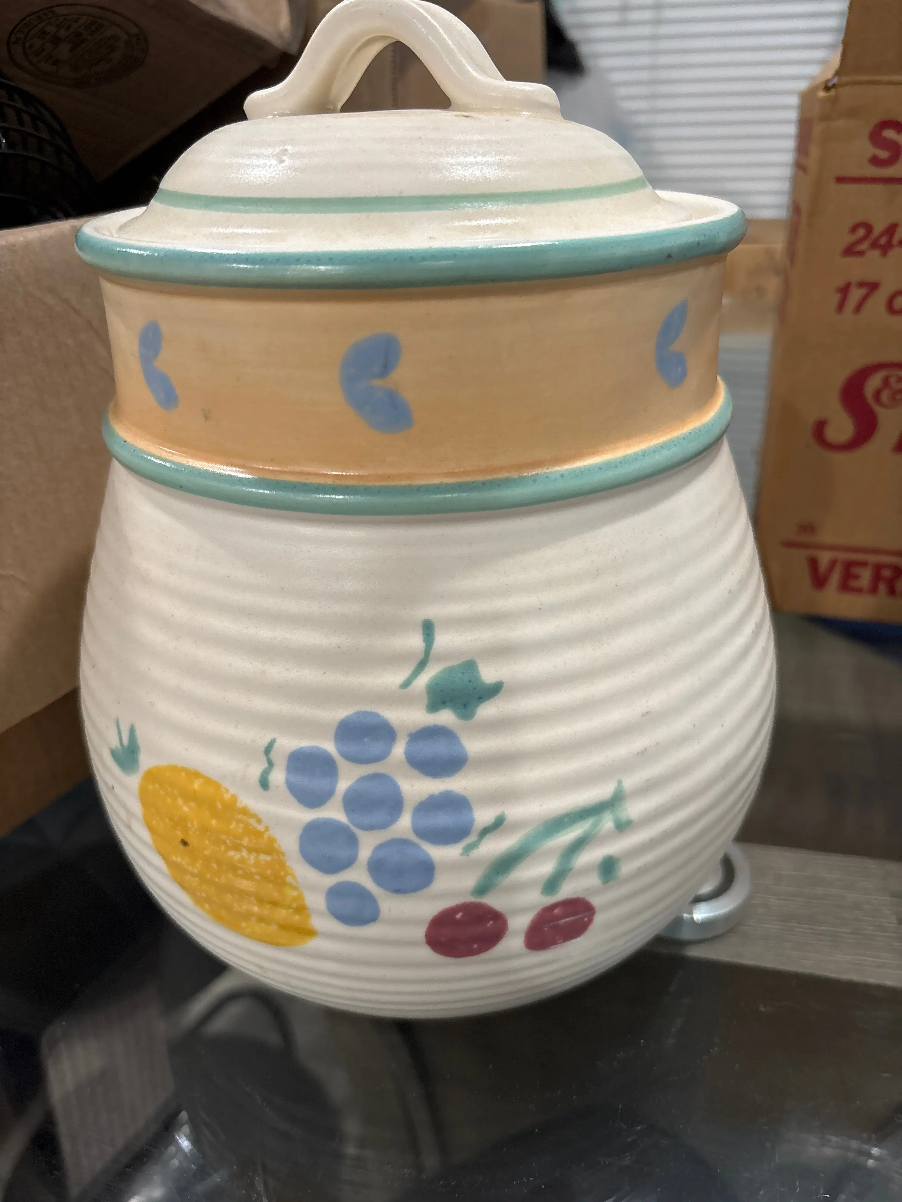 Cookie jar
